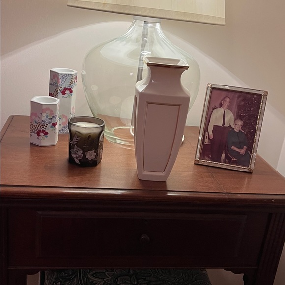 Lenox Luxury Eternal Cream &  24k Gold Accent. Bouquet Vase - Picture 3 of 9